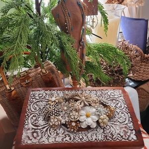 LIVE SHOW FLYER . Everything from New to vintage and antiques.